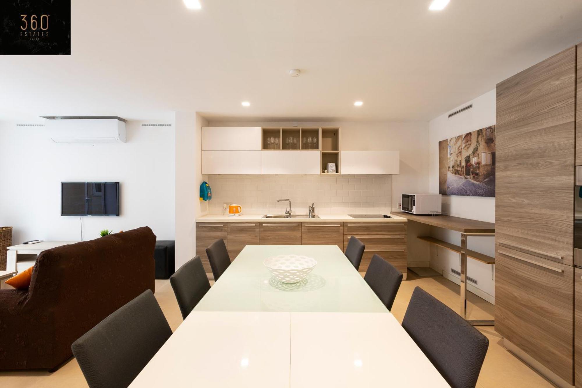 4Br Home In Prime Location Just Off The Promenade By 360 Estates สลีมา ภายนอก รูปภาพ