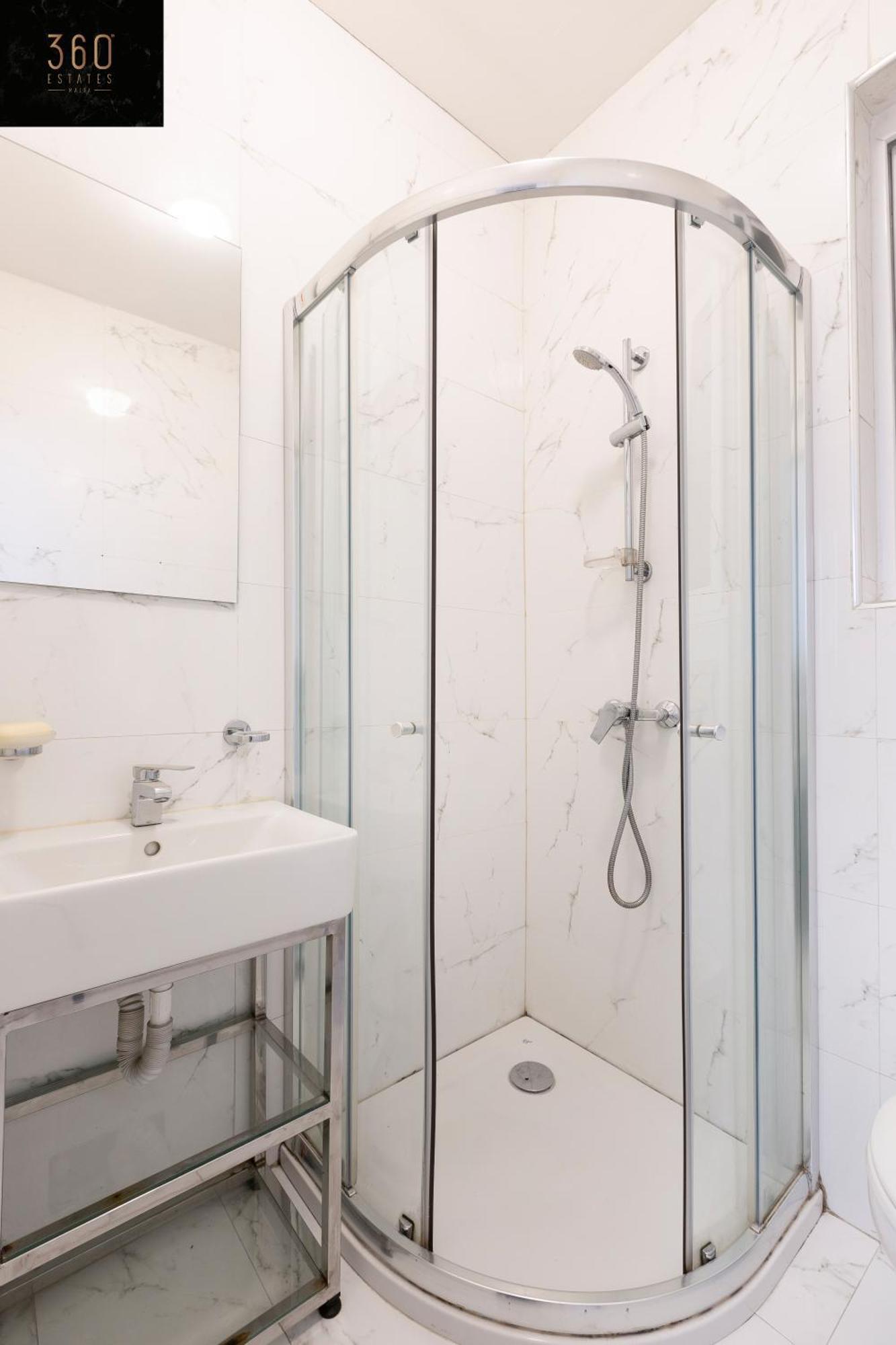 4Br Home In Prime Location Just Off The Promenade By 360 Estates สลีมา ภายนอก รูปภาพ