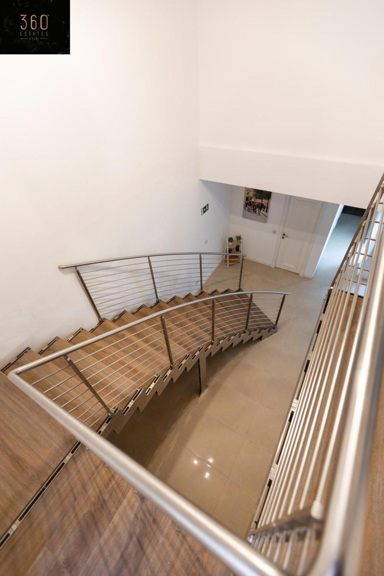 4Br Home In Prime Location Just Off The Promenade By 360 Estates สลีมา ภายนอก รูปภาพ