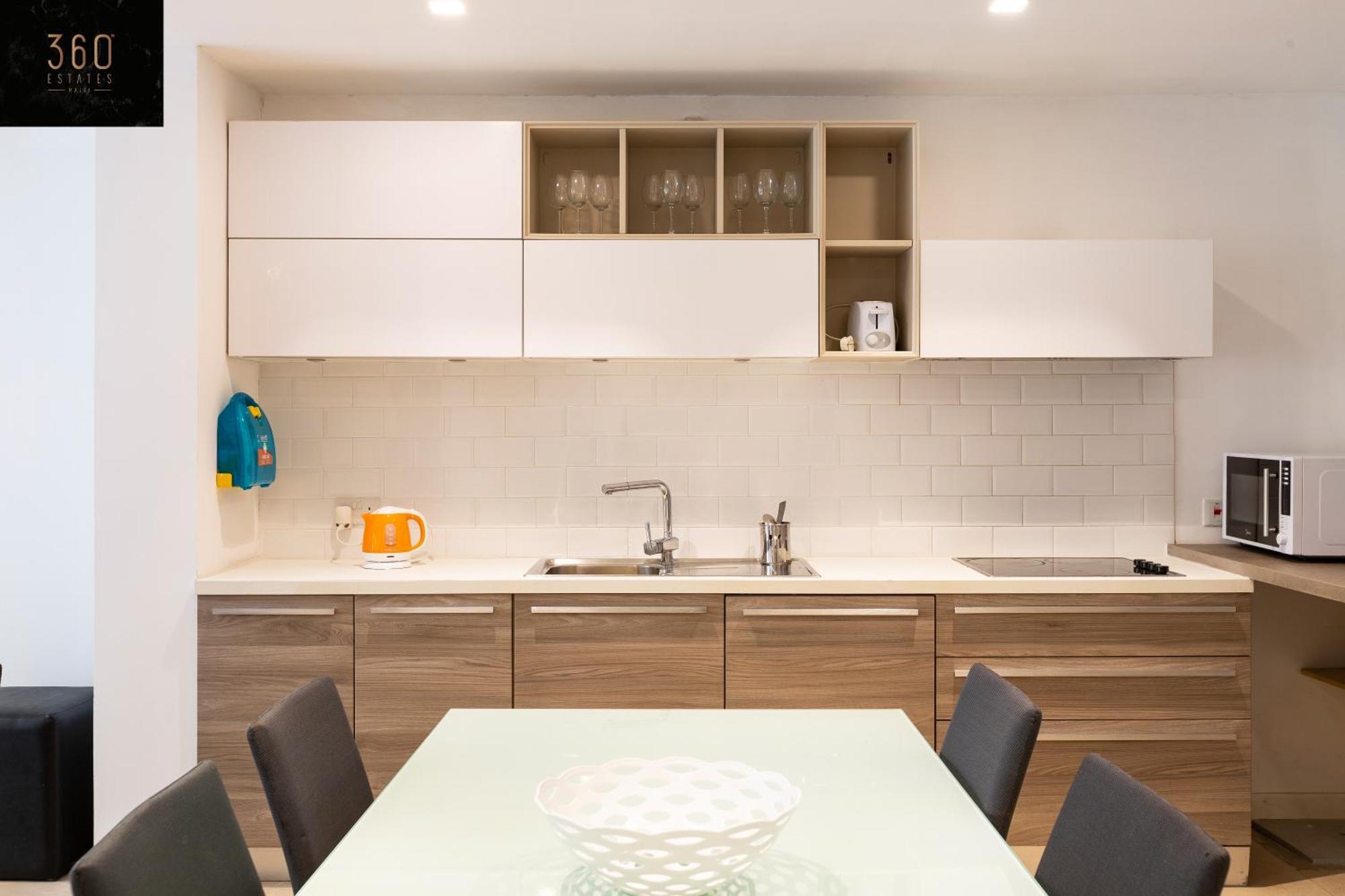 4Br Home In Prime Location Just Off The Promenade By 360 Estates สลีมา ภายนอก รูปภาพ